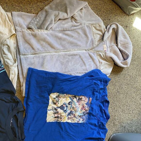 Teen Girl M/L TShirts Jacket LotOf4 Anime Stitch OldNavy Disney So Spring Summer - Picture 3 of 5